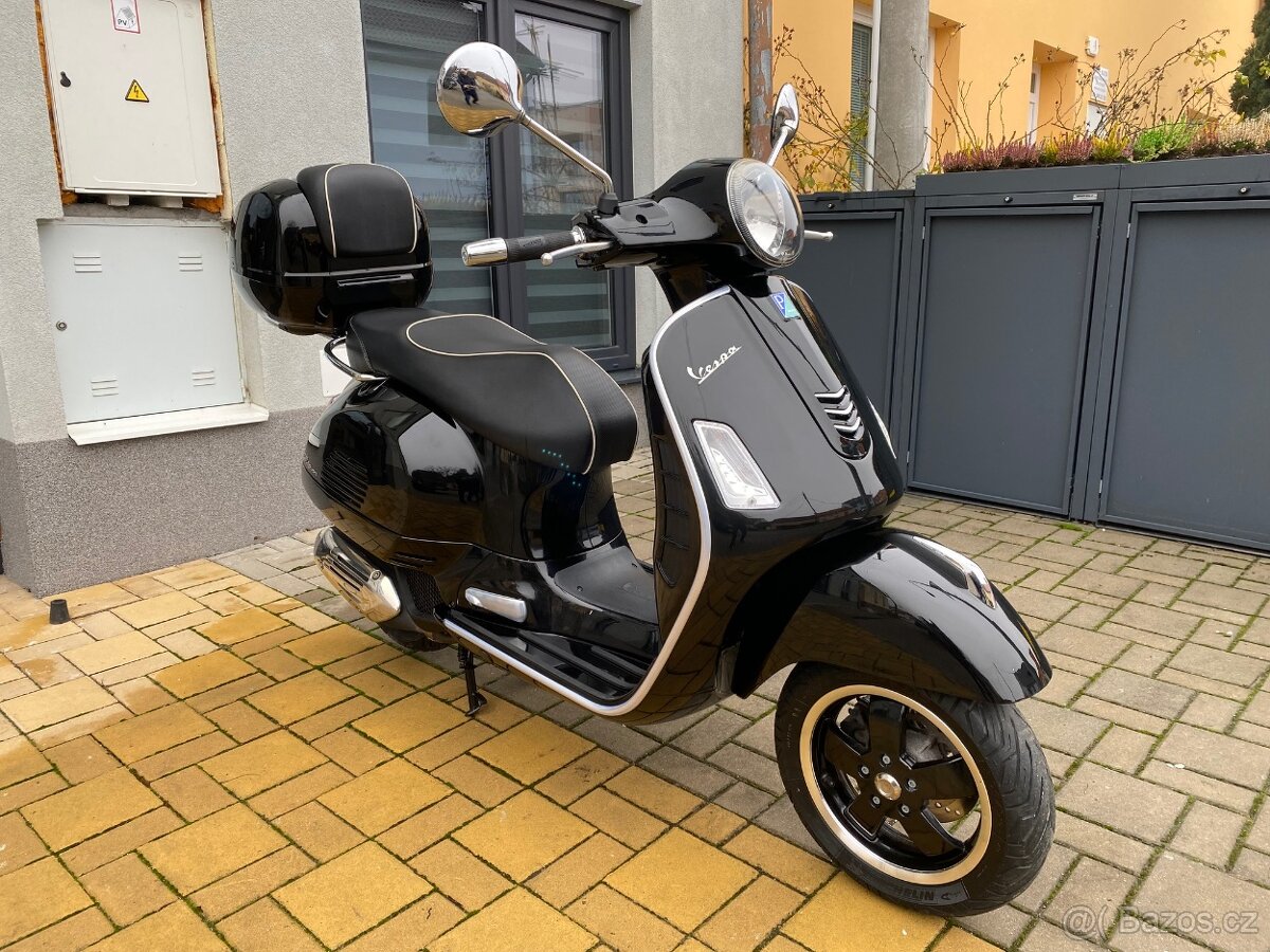 Piaggio Vespa GTS 125 Super Sport Top - 2