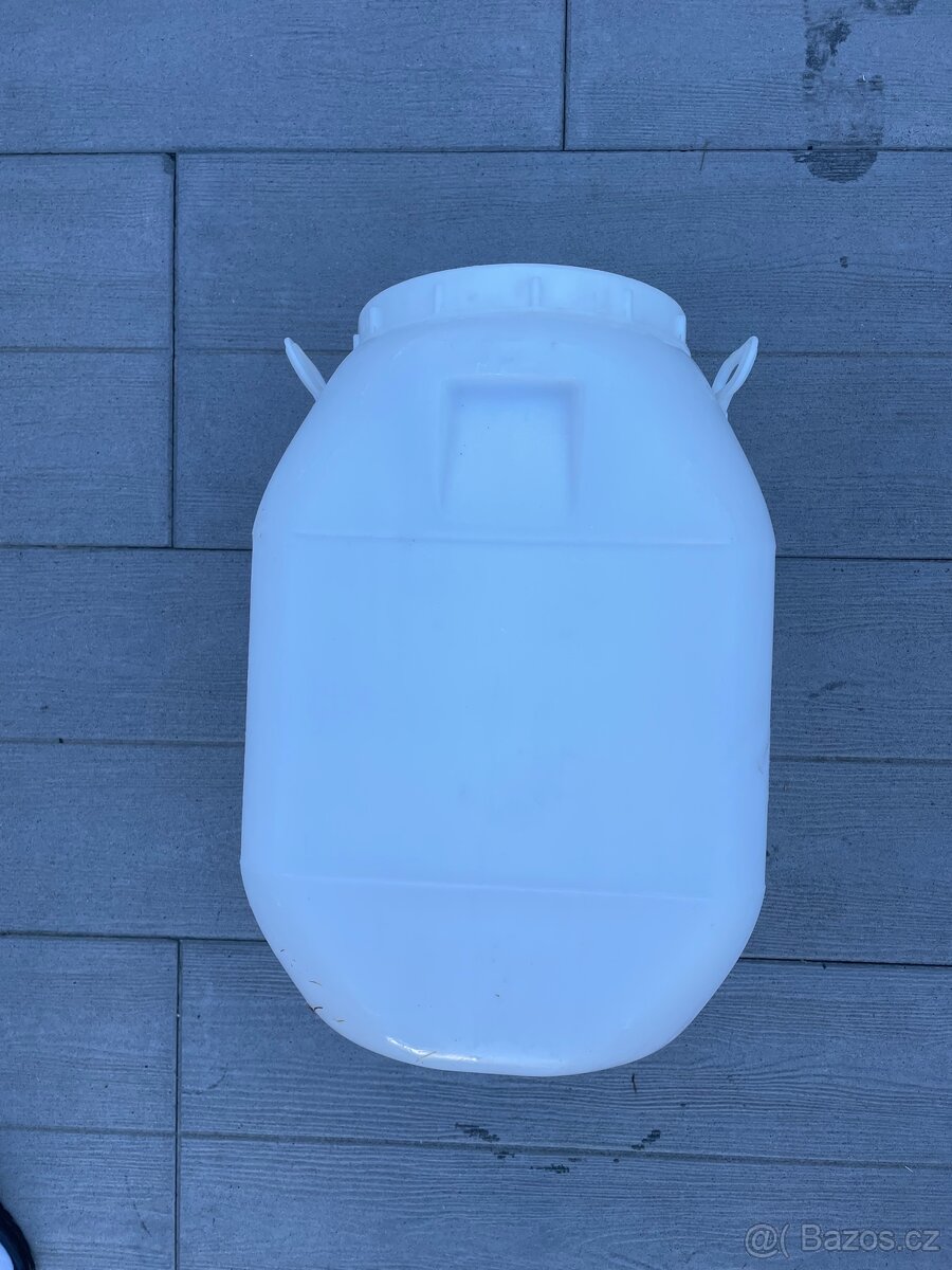 Plastový sud 56 L s víkem a těsněním - 2