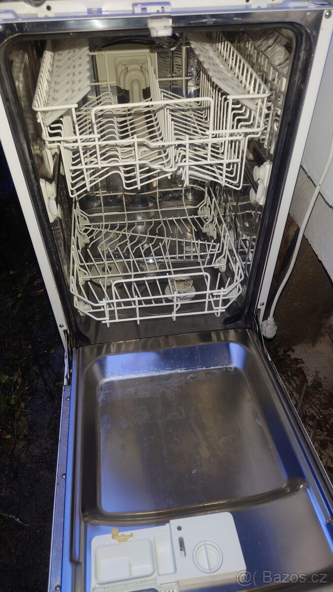 Myčka nádobí CANDY - 2