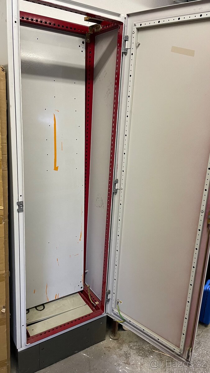 Rozvaděčová skříň - 2