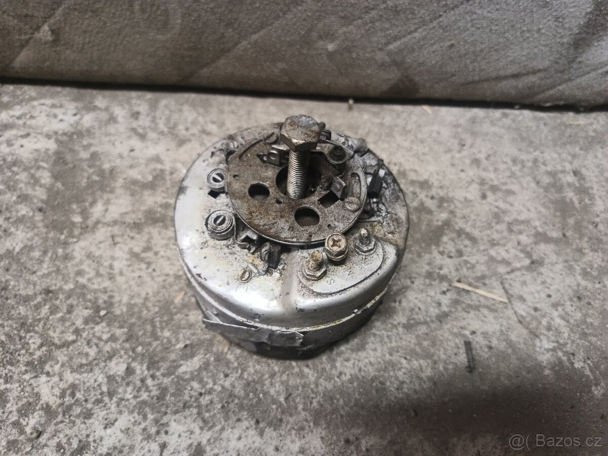 ČZ 175 / 502 dynamo startér - 2