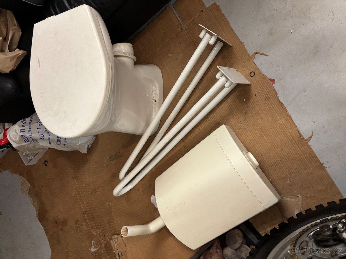 2 ks, SKLOPNÉ MADLO K WC, - 2