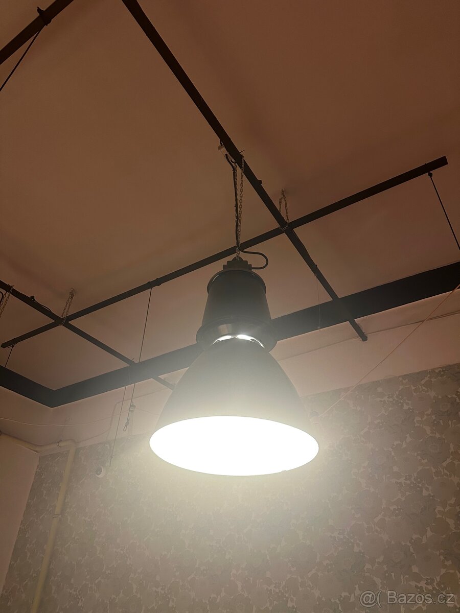 Industriální světlo - 2