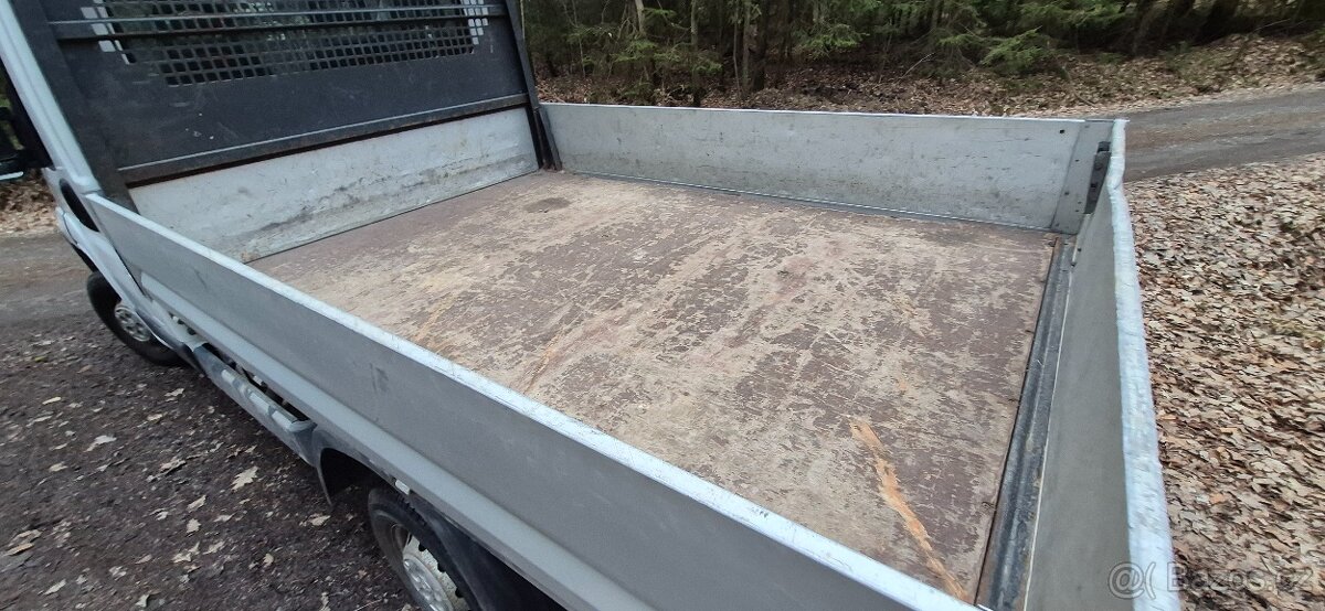 Peugeot boxer 2.2HDI rok 2011 valnik - 2