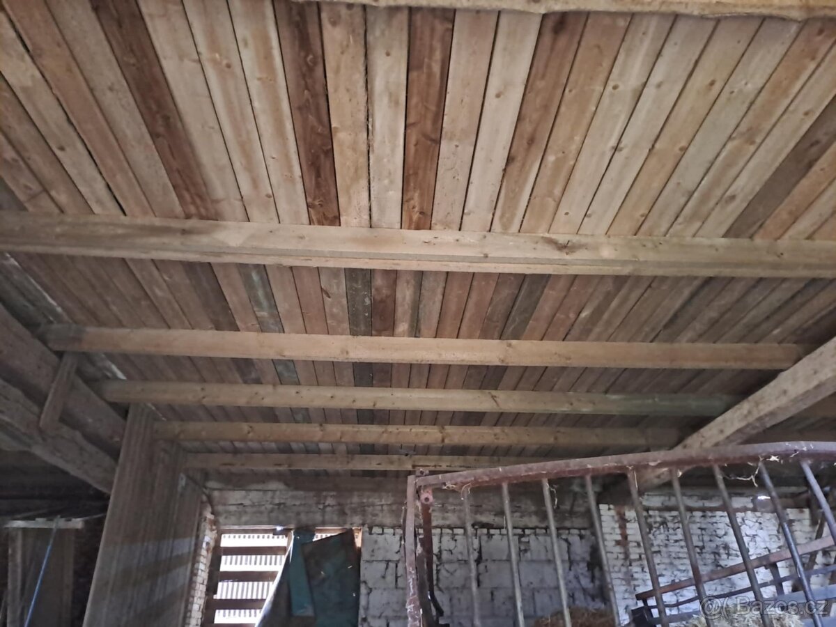 Starý krov dřevo - 2