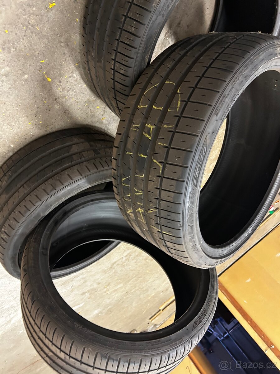 Gumy 275/30 R20 - 2