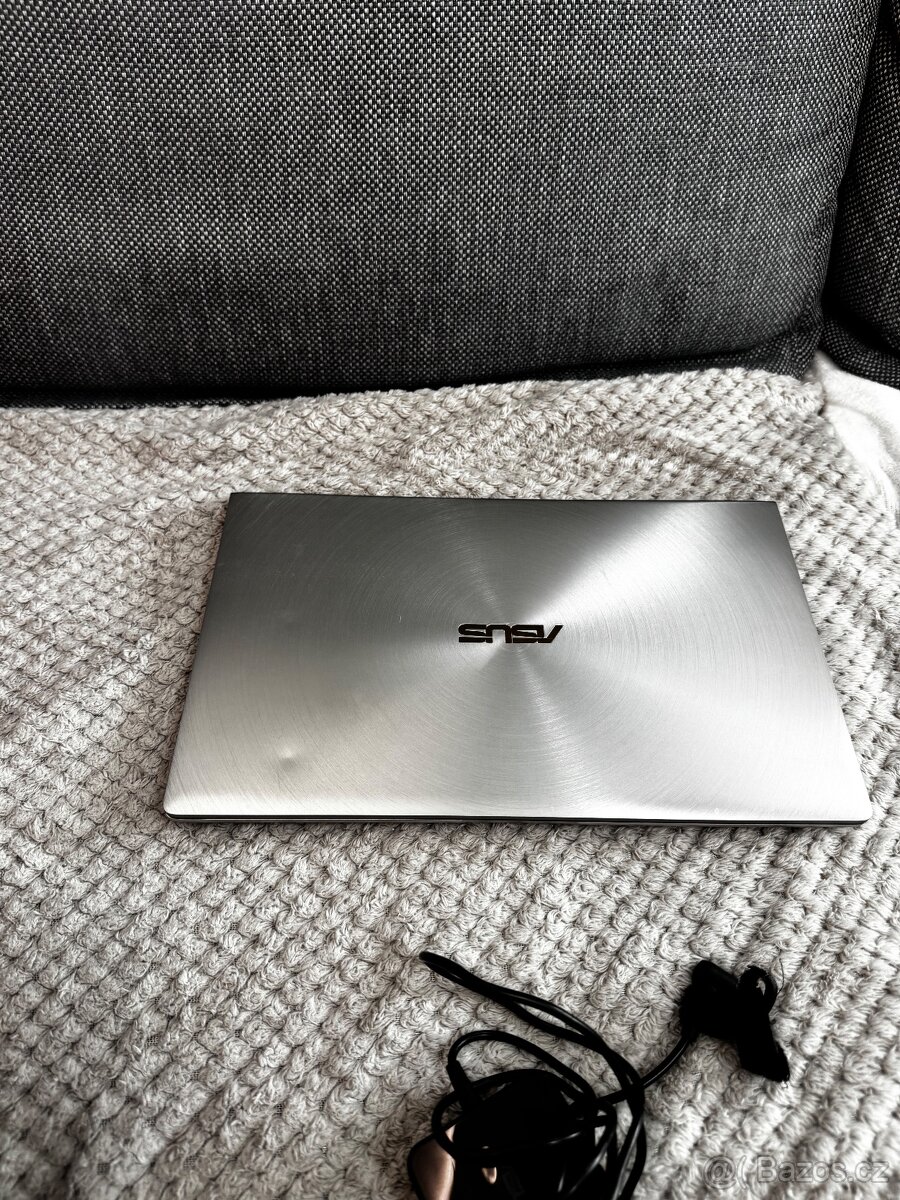Asus ZenBook - 2