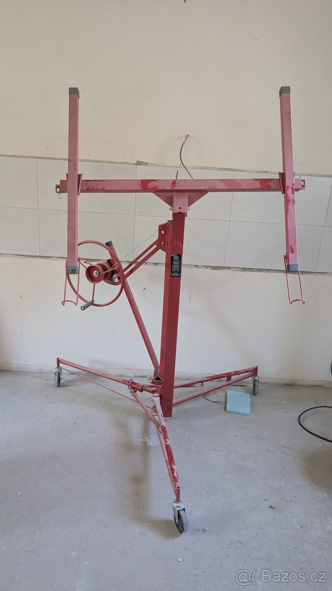 Zvedák SDK desek - 2