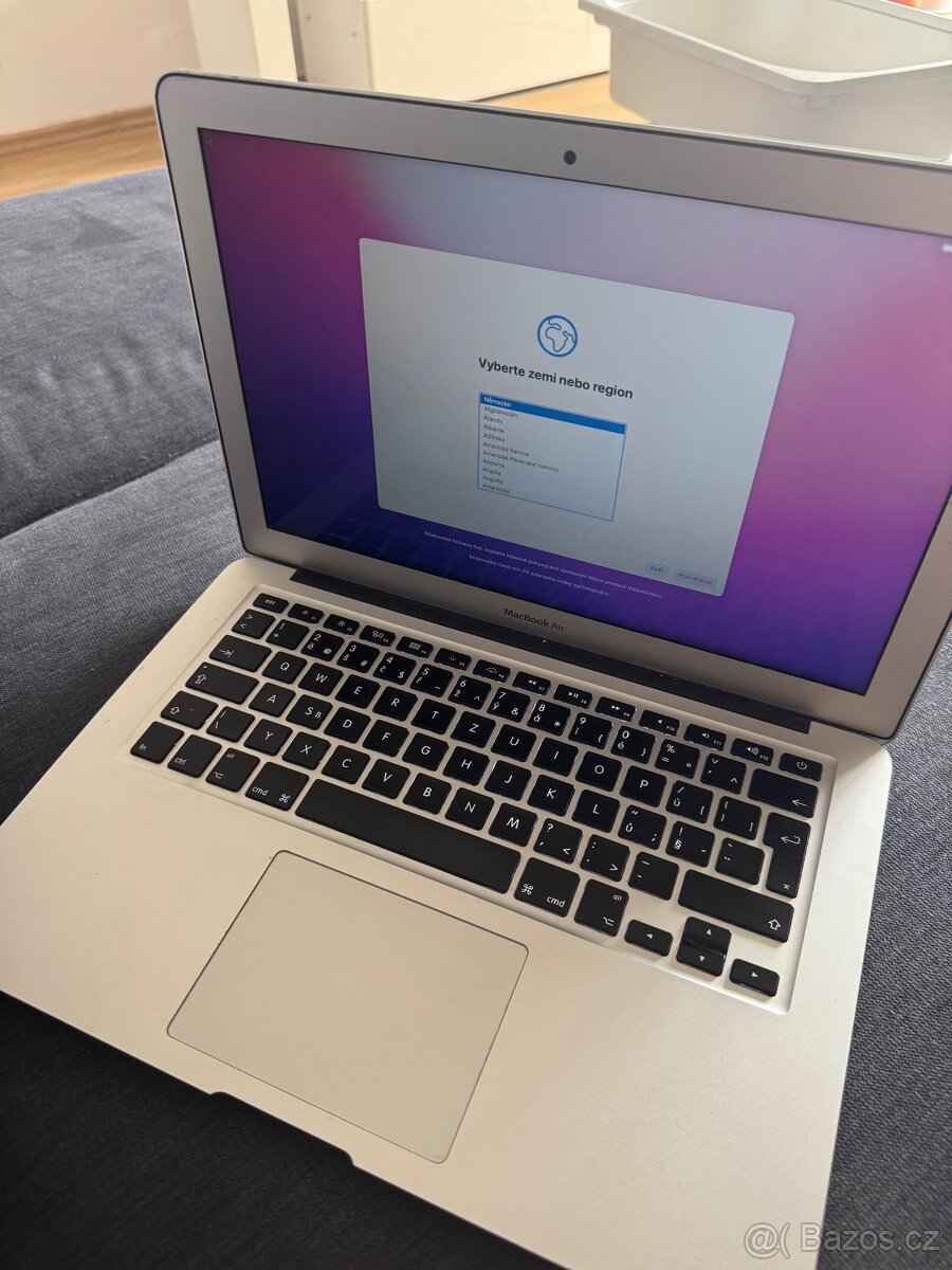 MacBook Air 13” (2017) - 2