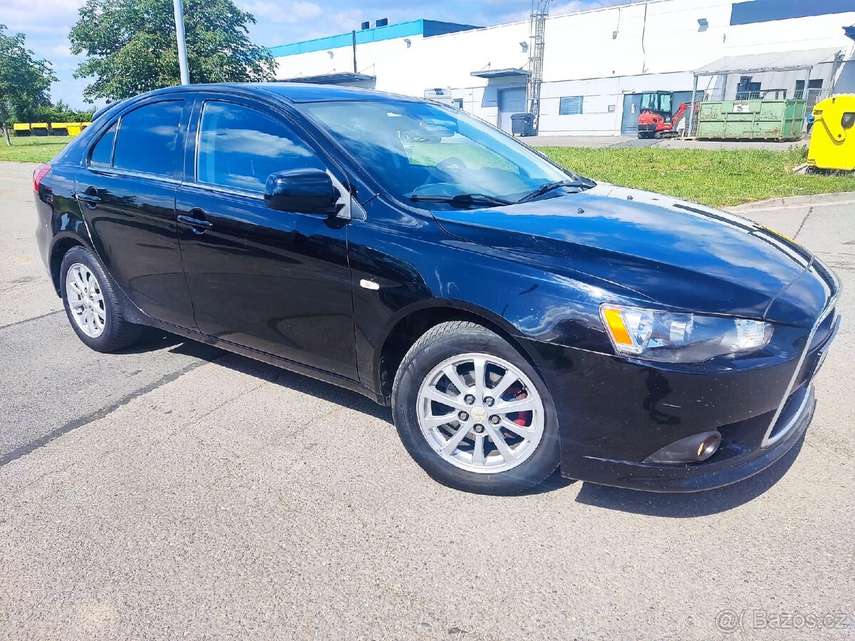Mitsubishi Lancer Sportback 1.6i Mivec - 2