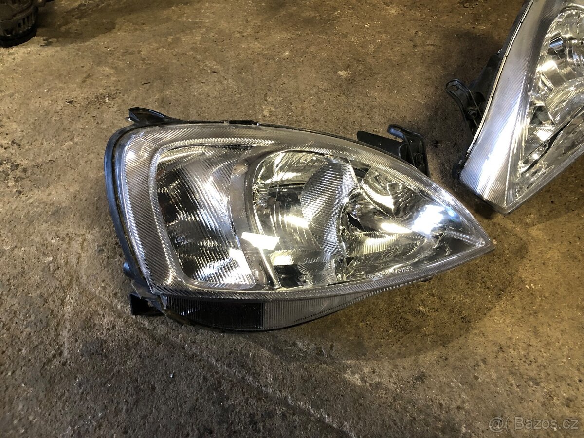 Opel Corsa C Combo Přední svetla - 2