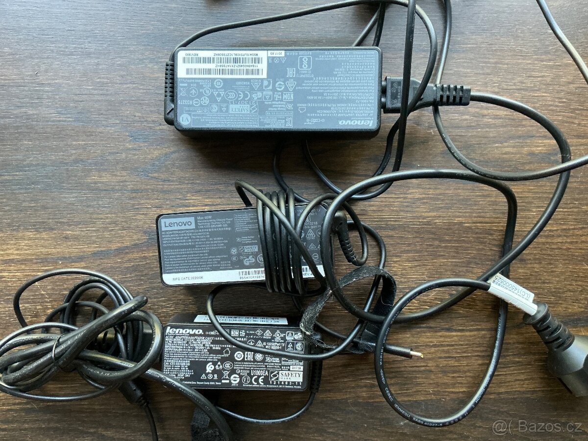 Nabíjecí adaptér Lenovo - 2