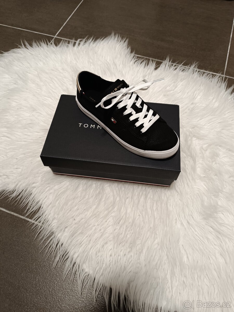 Plátěné boty Tommy Hilfiger - 2