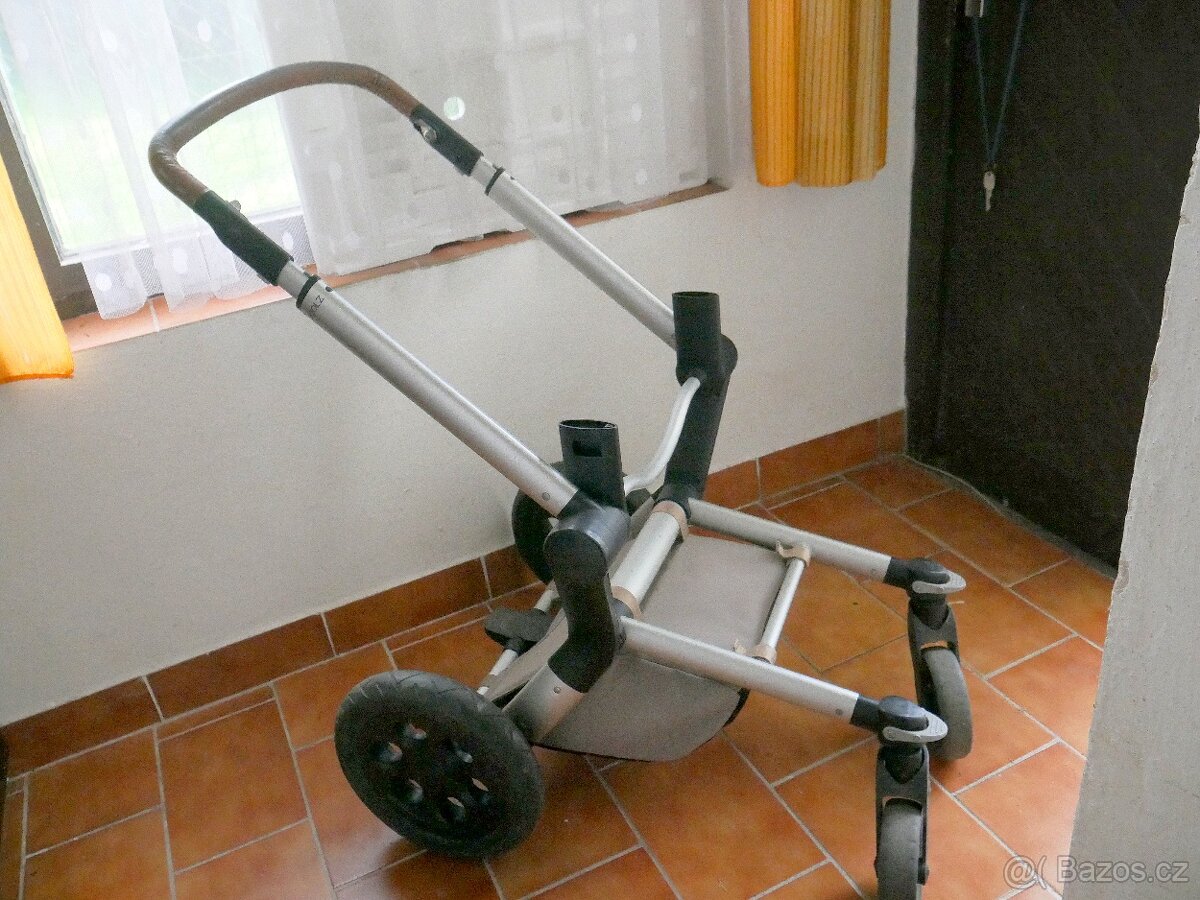 Kočárek Joolz s autosedačkou Cybex - 2
