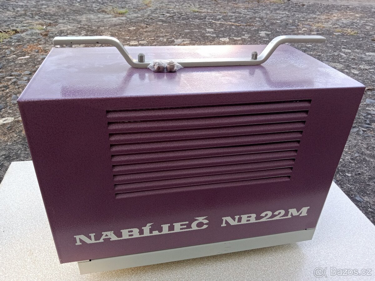 Nabíječ NB 22M - 2