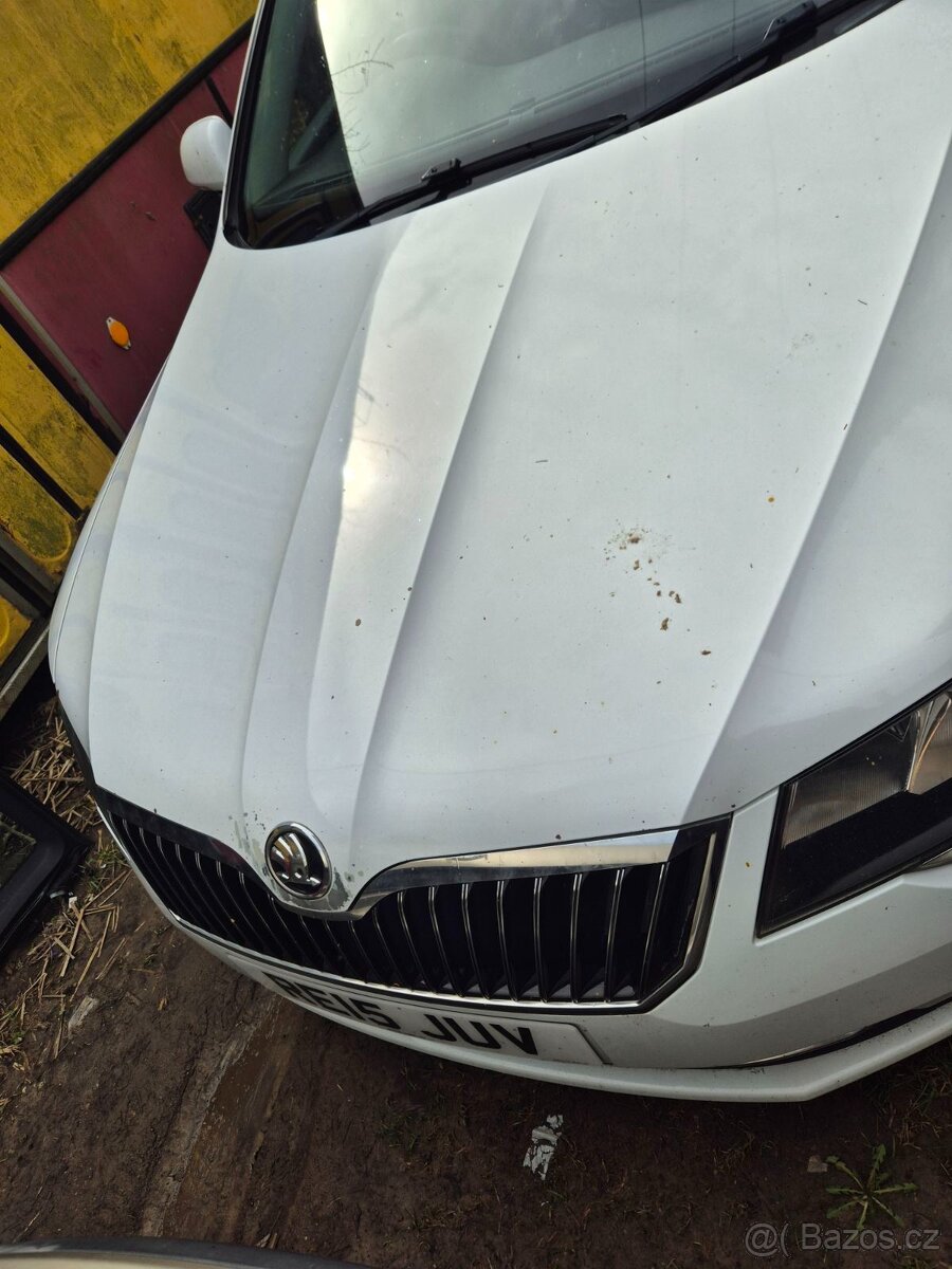 Predná kapota Škoda Superb 2, facelift - 2