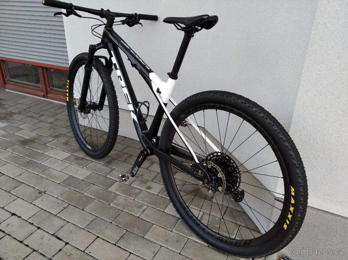Trek Supercaliber 9.7 karbon - 2