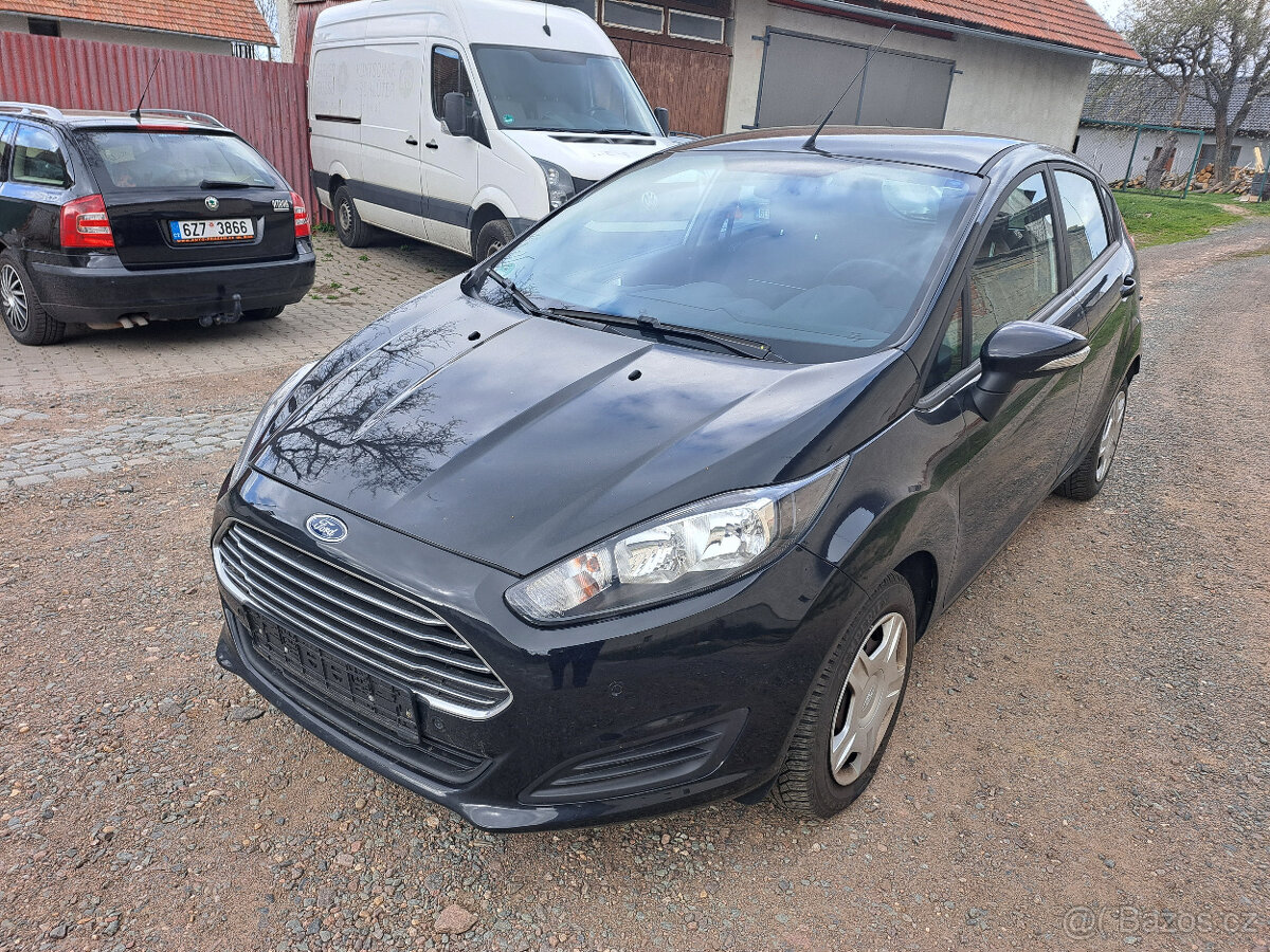 Ford Fiesta 1,0 rok 2013 72.000 km facelift - 2