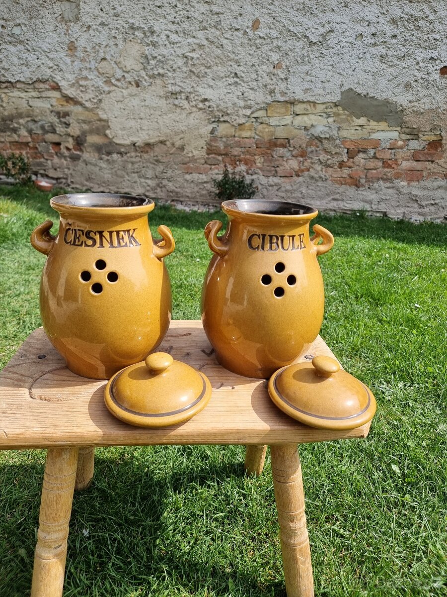 Na cibuli, česnek a koření - 2