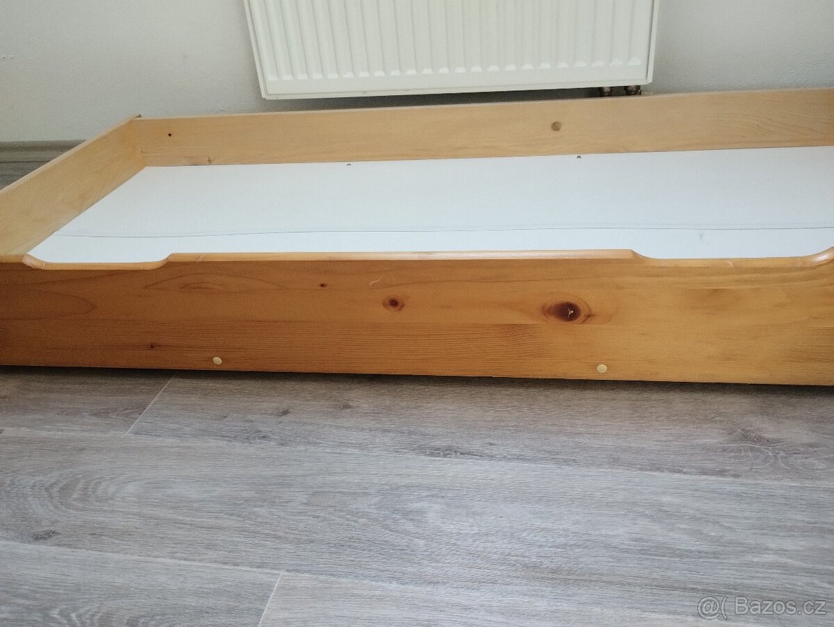 Jednolužko z kvalitního masivu - 2