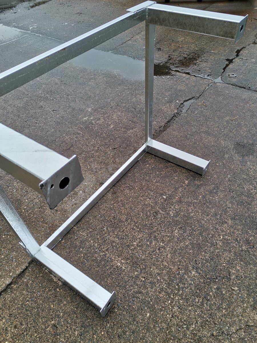 Podstavec pod ibc nádrže - 2