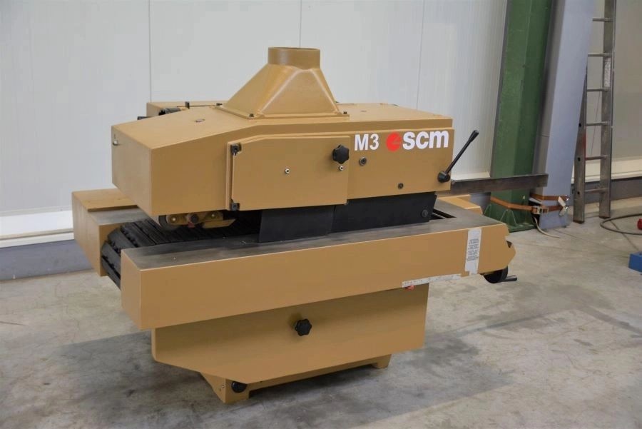 5816 - VÍCEKOTOUČOVÁ PILA SCM M3 - 2