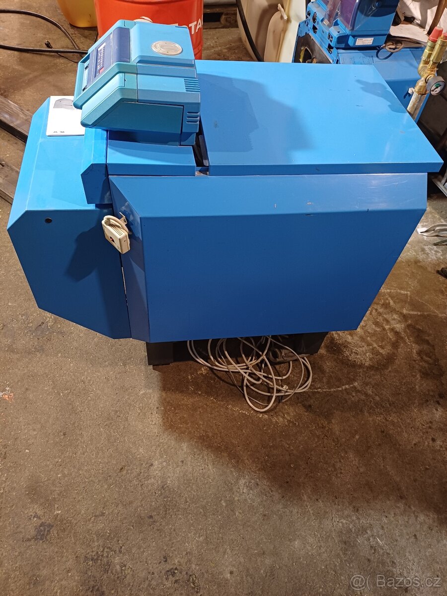 Buderus na lehký topný olej ..teplovodní - 2