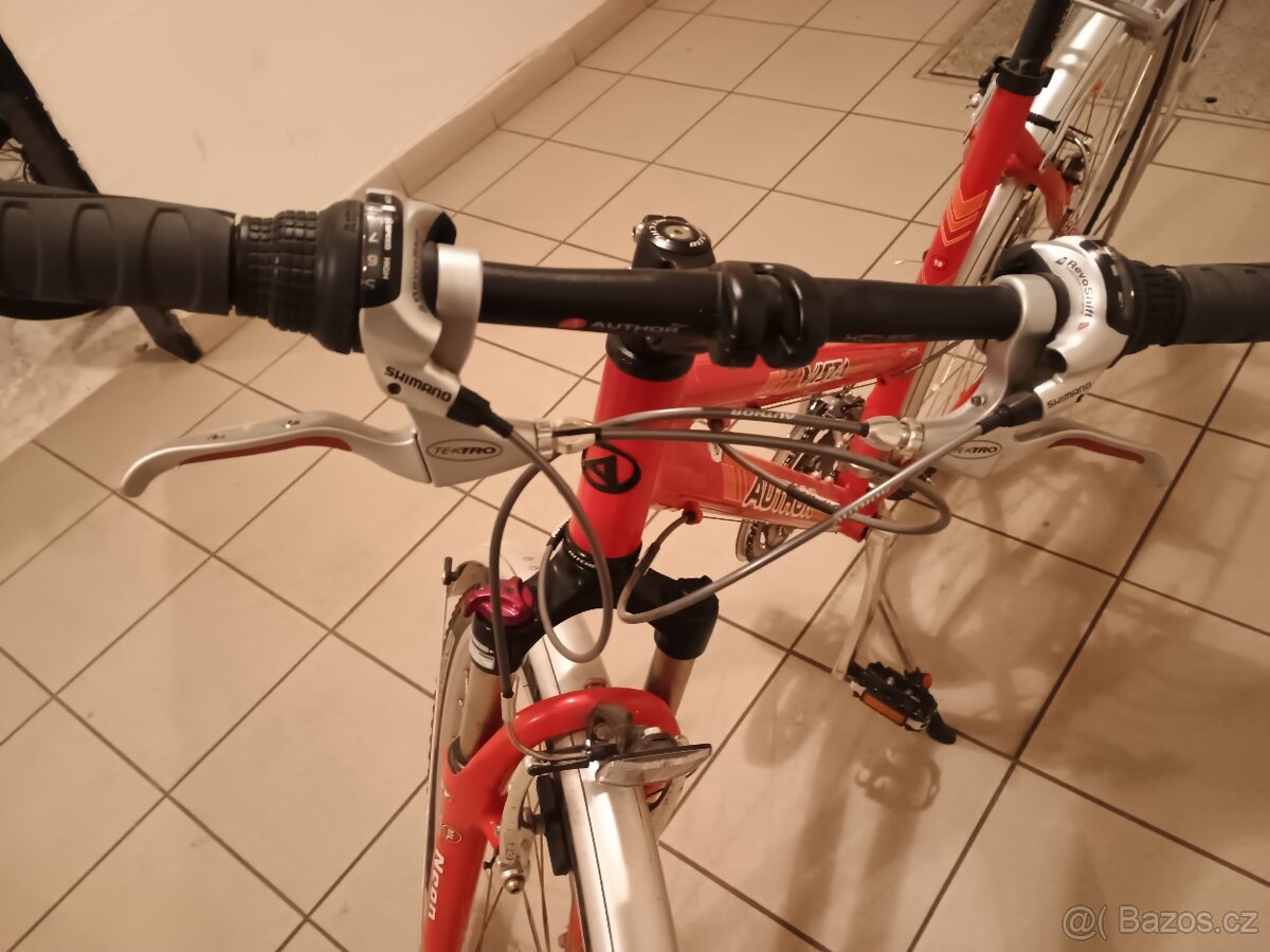 Dámské trekingové kolo Author - 2