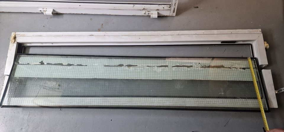 2ks - Prodám dvojité drátosklo 38x170 - 2