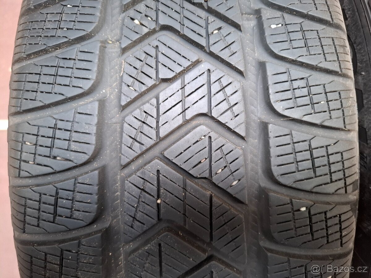 235/55/18 Pirelli Zimní 7 mm - 2