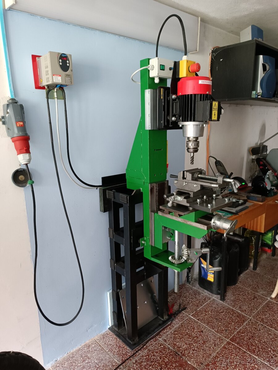 Prodám frézku - upínání do kleštin - 2