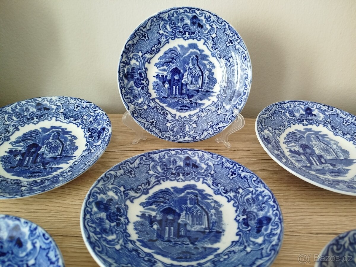 Sada talířků anglický porcelán - 2