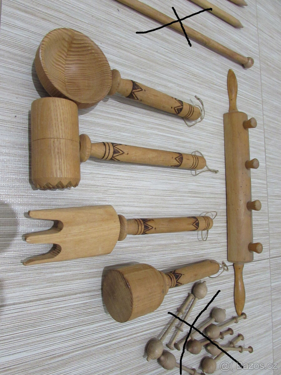 Staré dřěvěné kuchyňské náčiní - 2