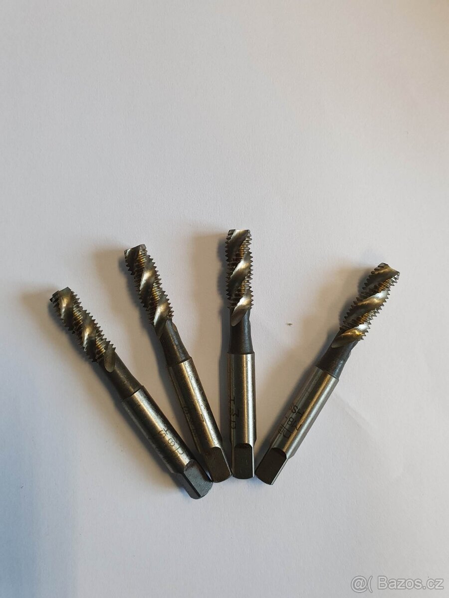 Závitník strojní M8 rychlořezný - 2