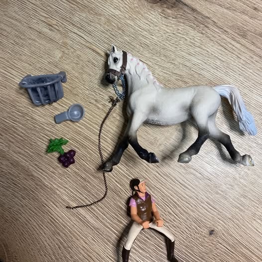 Schleich Klisna s jezdkyní a vybavením - 2