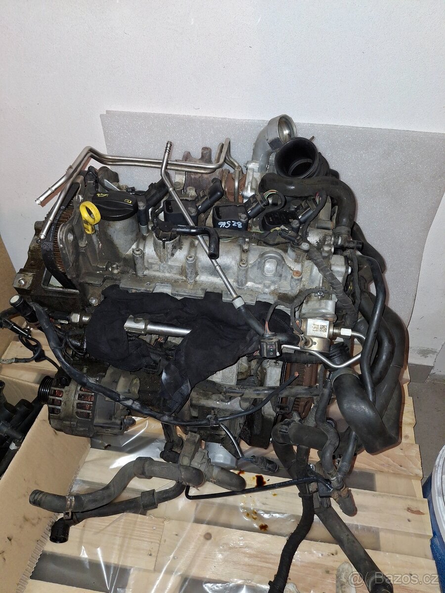 Motor Volkswagen Golf 7 - 2