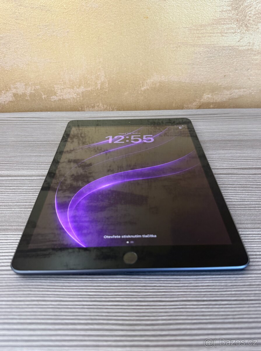 Apple iPad 7 32GB Space Gray, top stav - 2