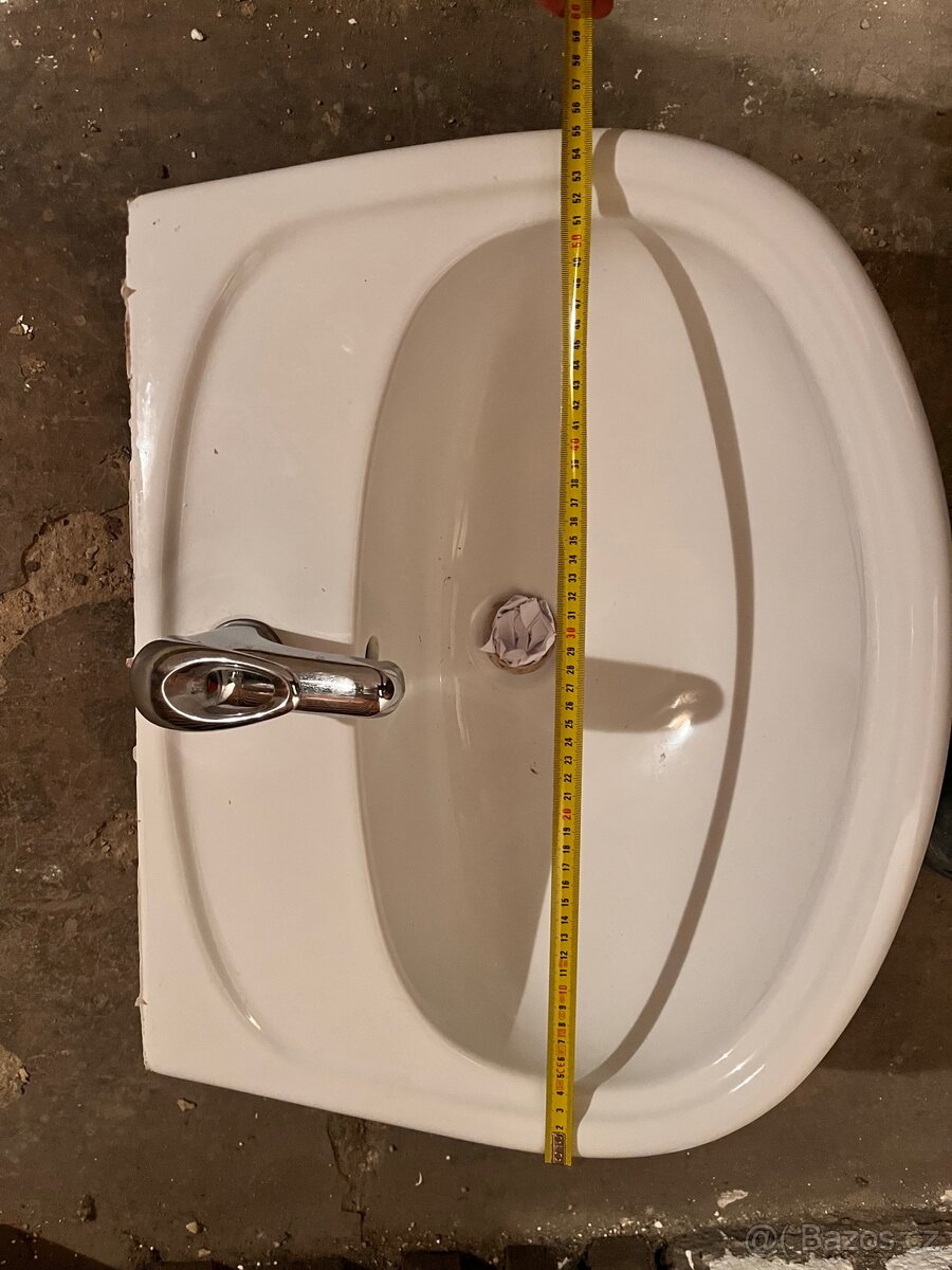 Umyvadlo s baterií - 2