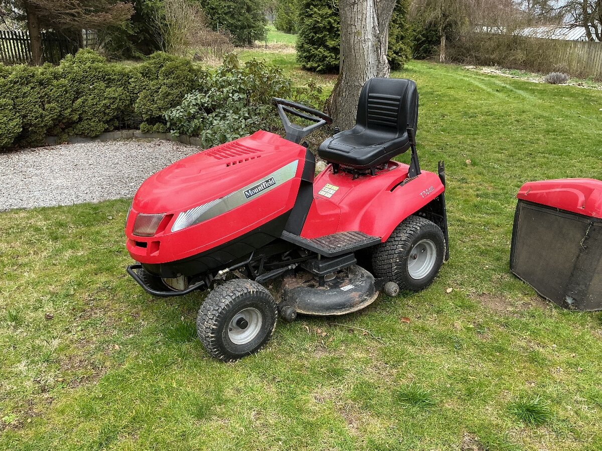 Zahradní traktor - 2