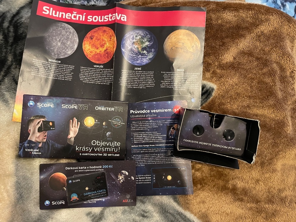 Vesmír balíček-,knihy,dron ufo,brýle, - 2