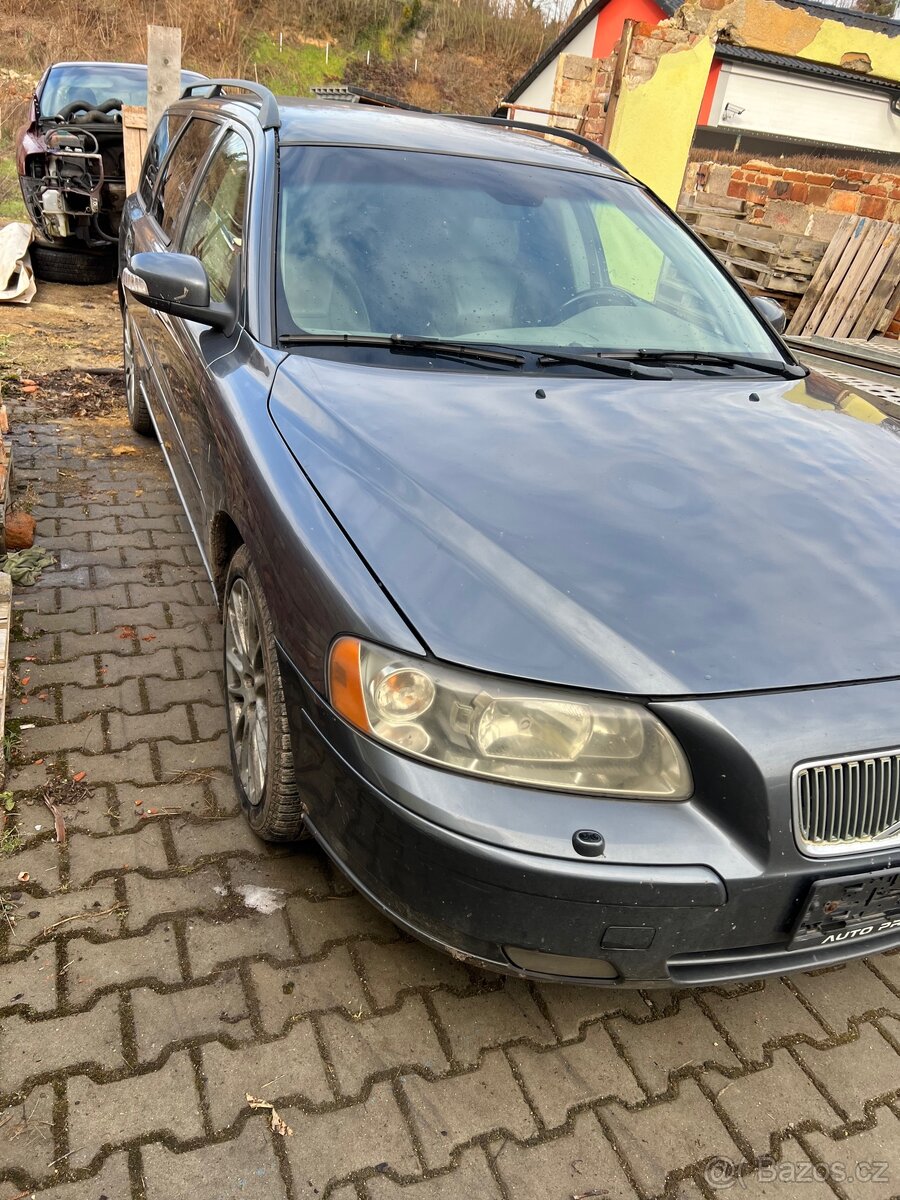 Volvo V70 2006 ND 2.4i 103kw - 2