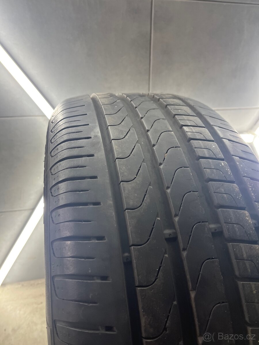 Letní pneu 255/45/19 - 2