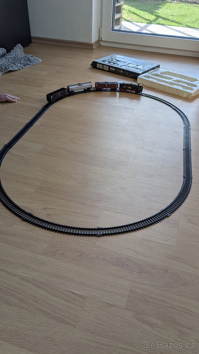 Vláček na baterie - 2