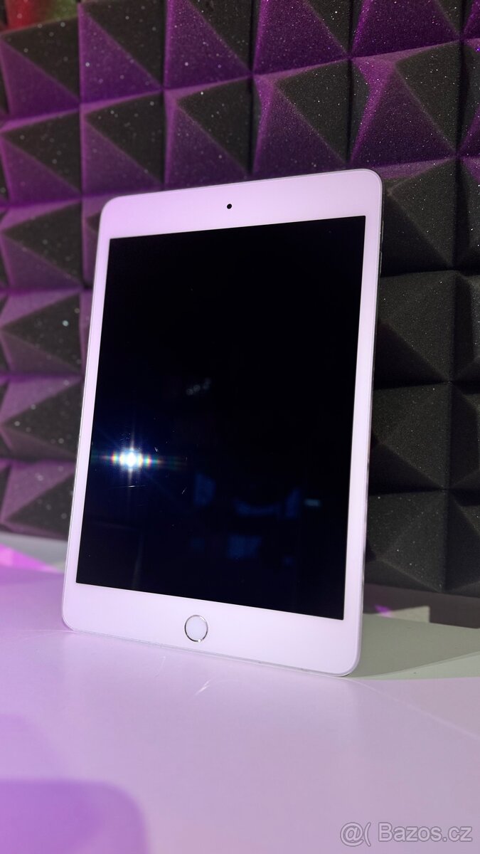 Apple iPad mini 4 Wi-Fi 128GB – Silver - 2