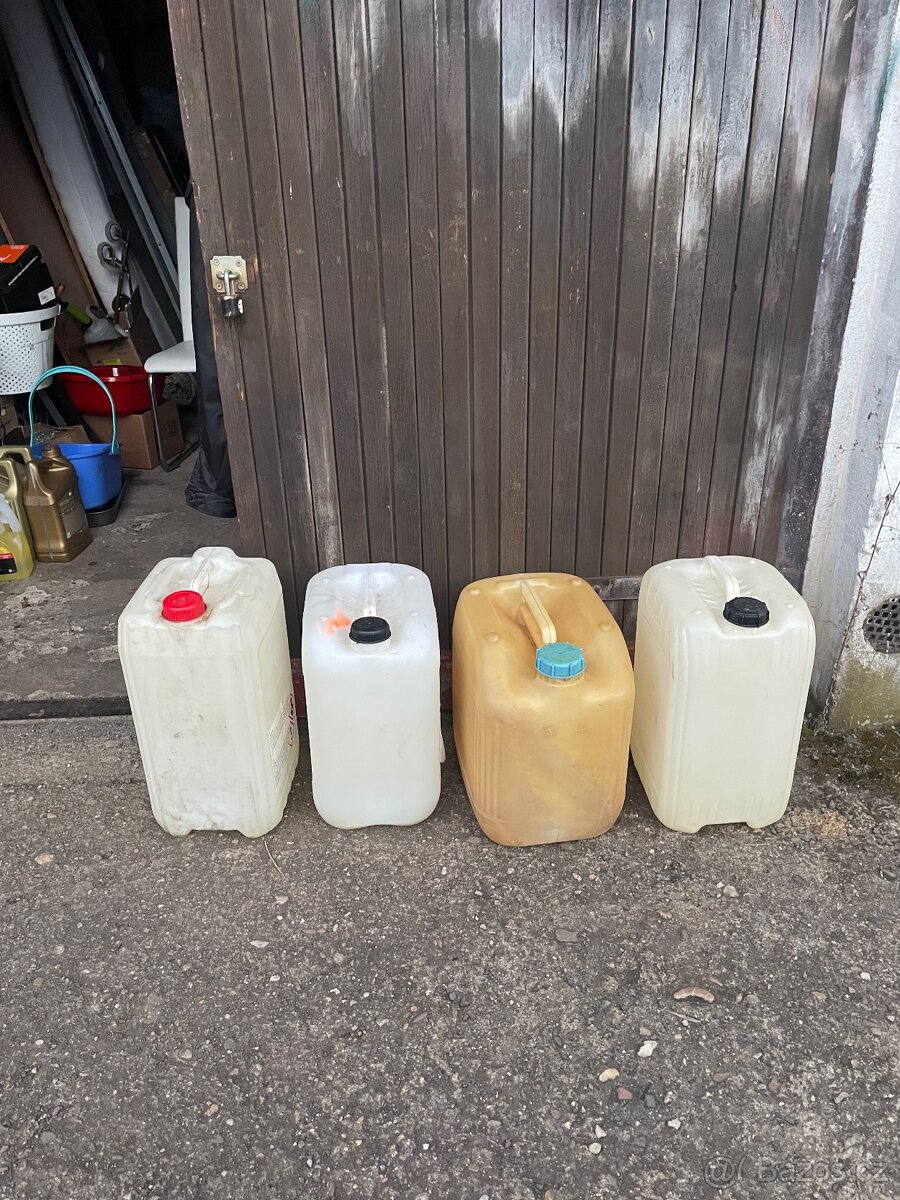 25L pastové kanystry - 2