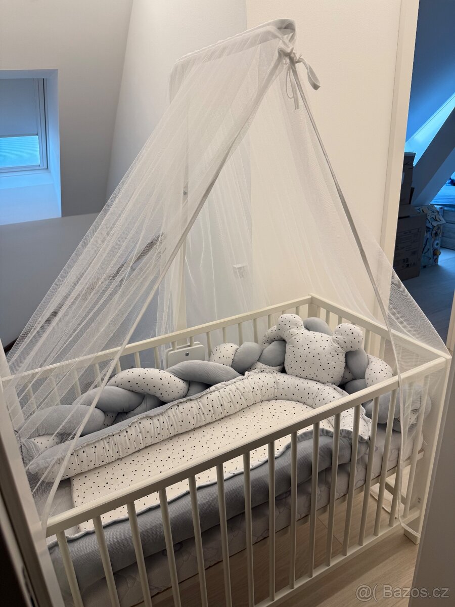 Dětská postýlka IKEA 120×60 cm + matrace Träumeland + výbava - 2