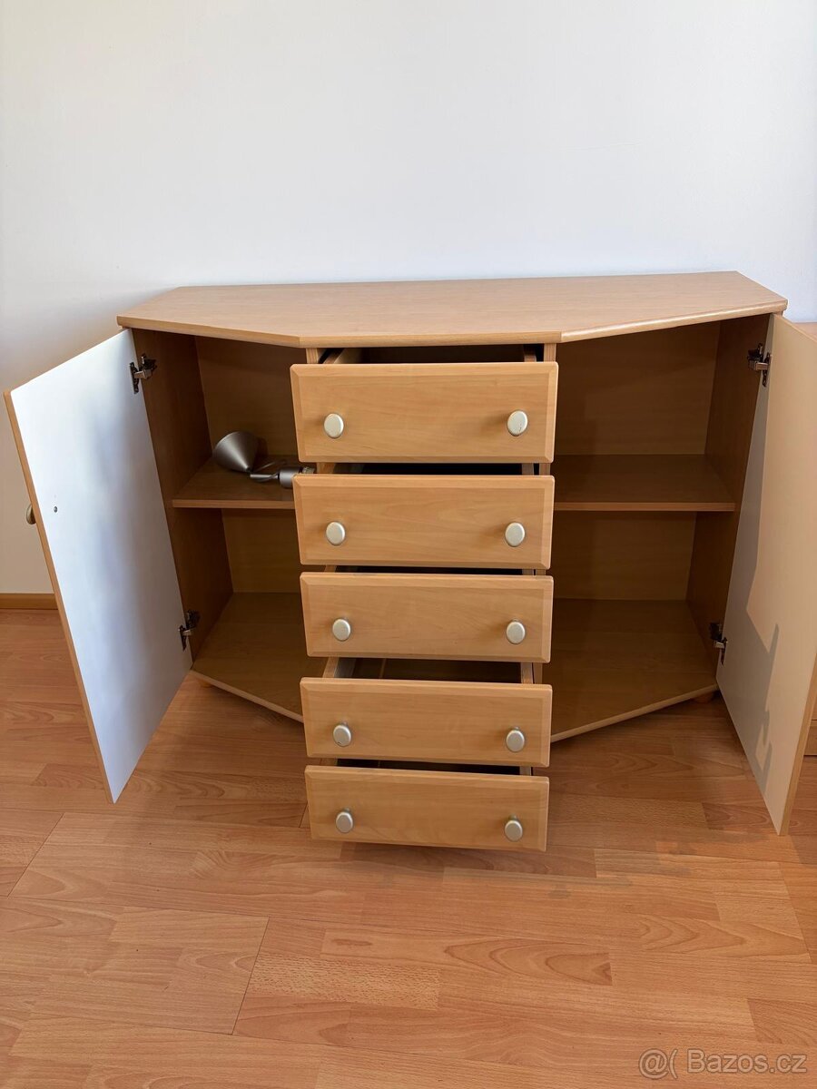 KOMODA ŠUPLÍKY - MASIV DŘEVO - 2