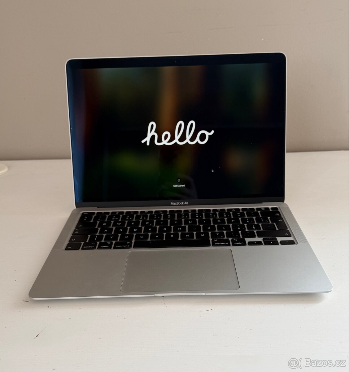 Apple MacBook Air 13” (2020) - 2