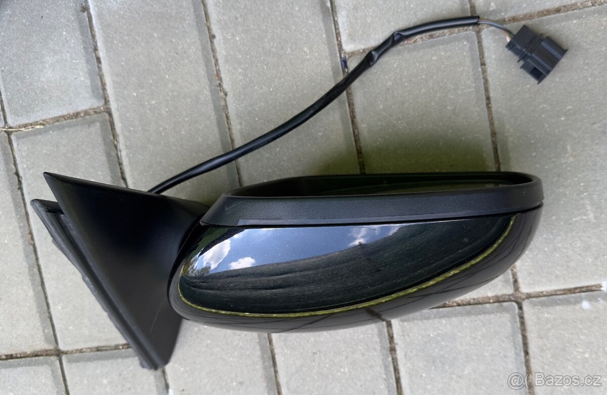 Prodám pro Škoda Fabia II elektrické levé zrcátko. - 2