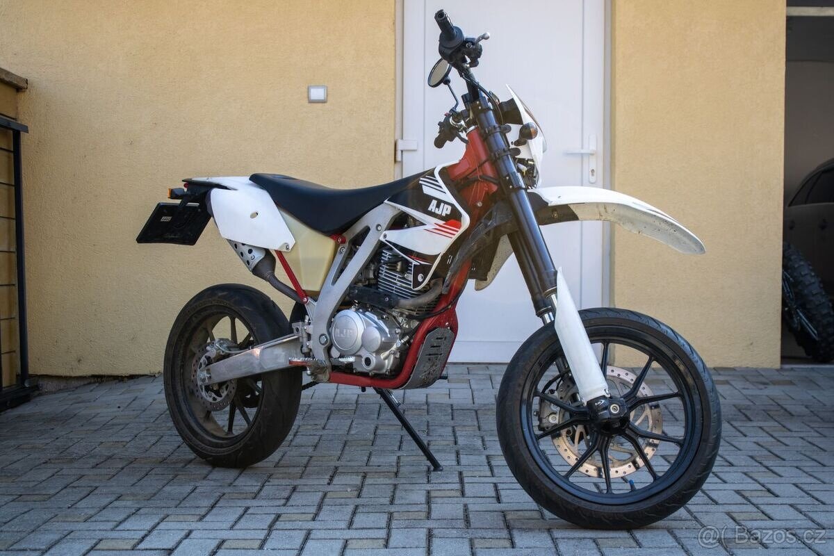 AJP PR4 240 Enduro - 2